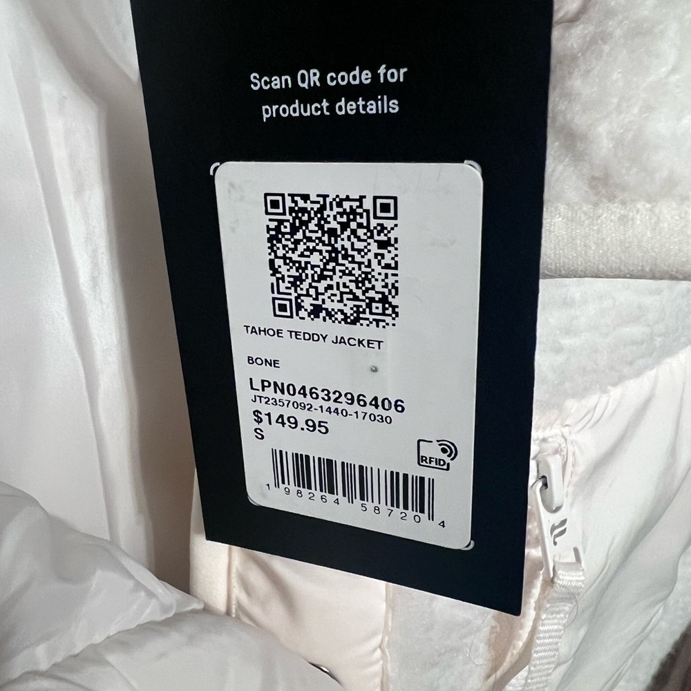 Fabletics White Textured Jacket NWT - image 4